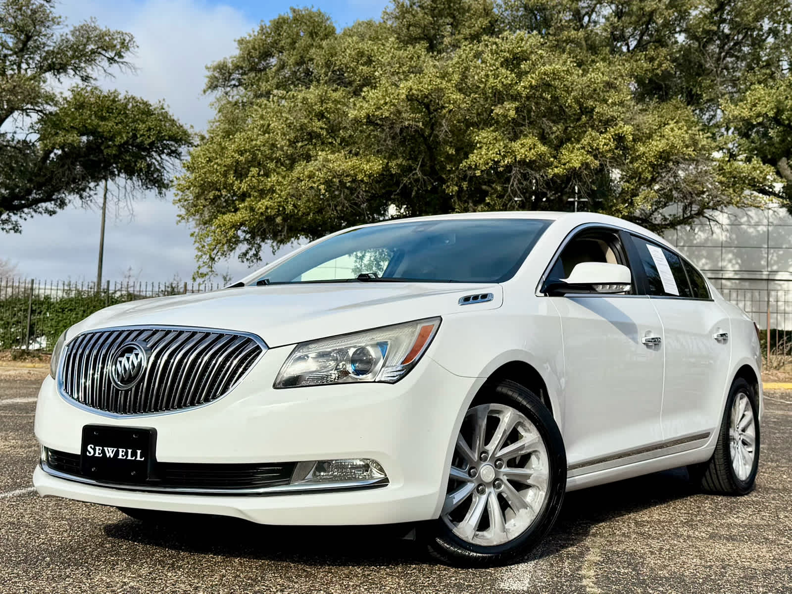 2016 Buick LaCrosse Leather's photo