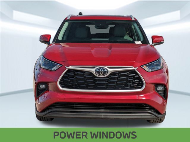 2023 Toyota Highlander L photo 8