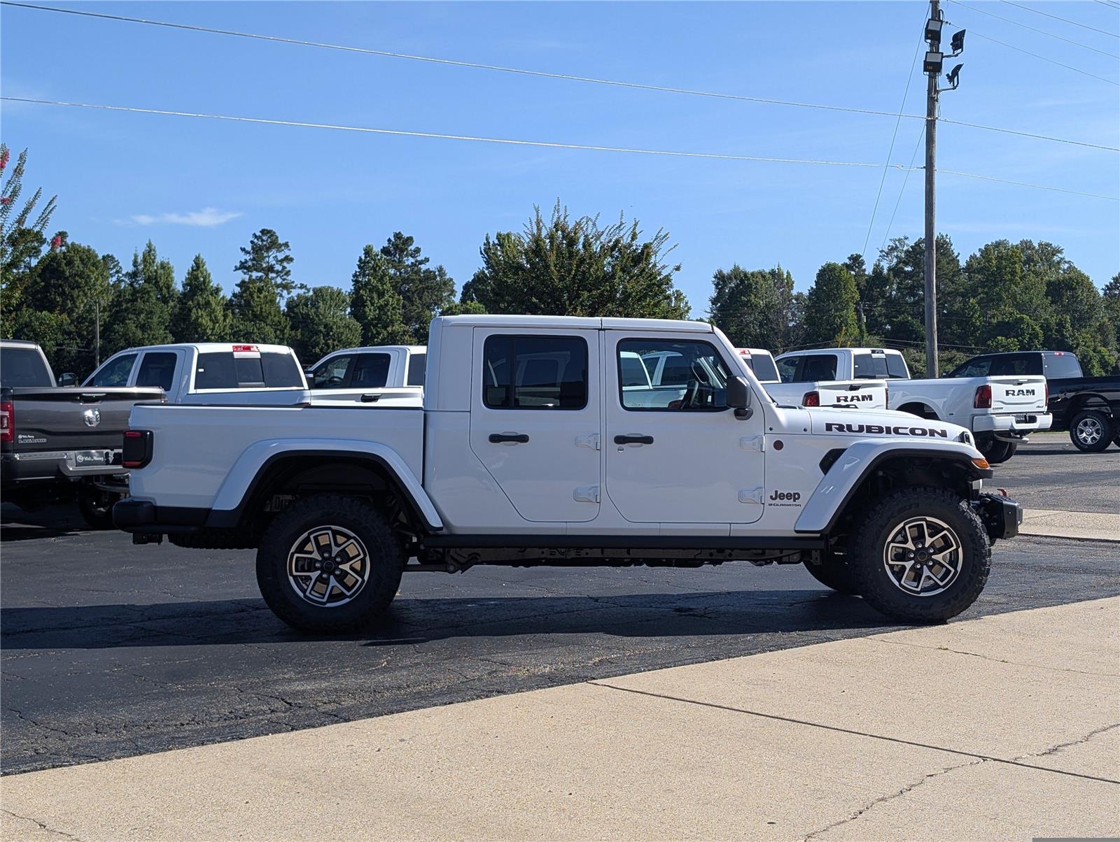 2025 Jeep Gladiator Rubicon photo 6