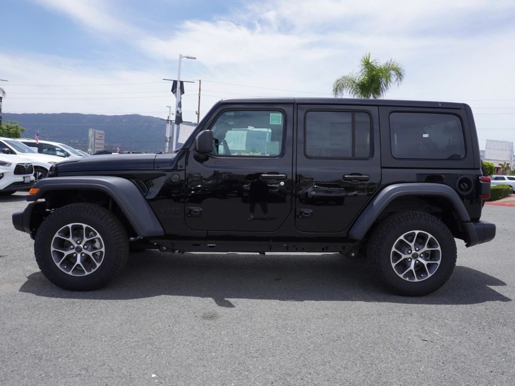 New 2024 Black Clear-Coat Exterior Paint Jeep 4-Door Sport S image 6