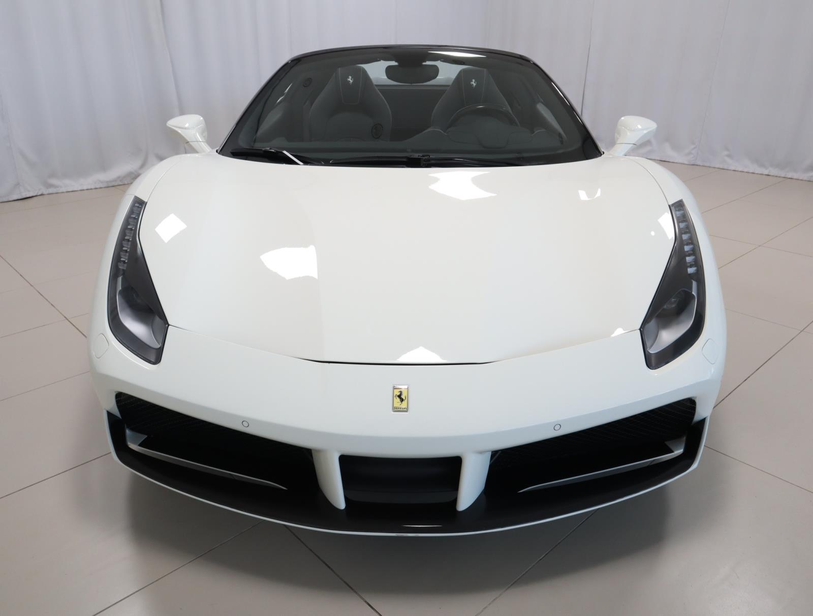2018 Ferrari 488 Spider photo 4