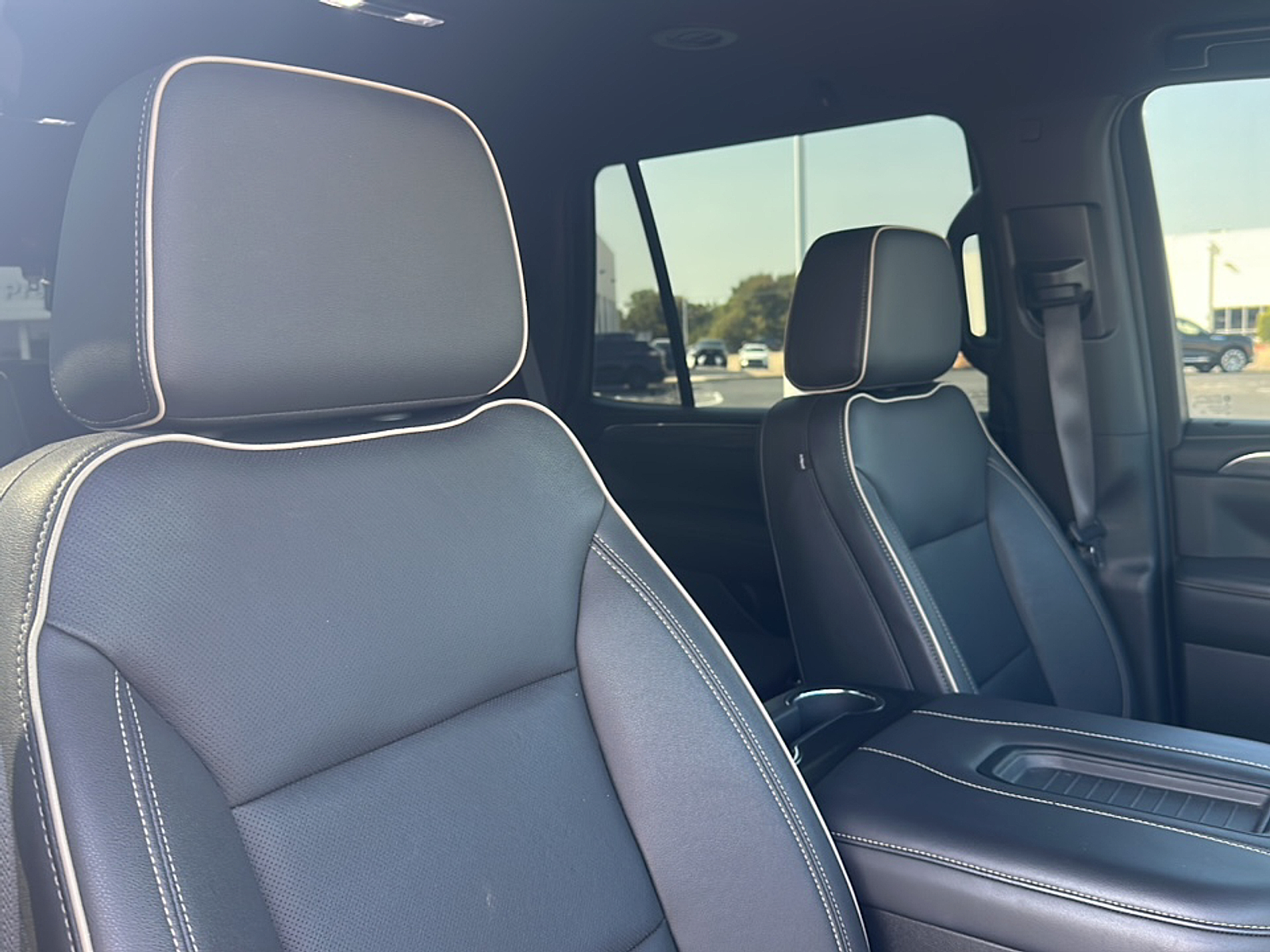 2023 Gmc Yukon SLT photo 11