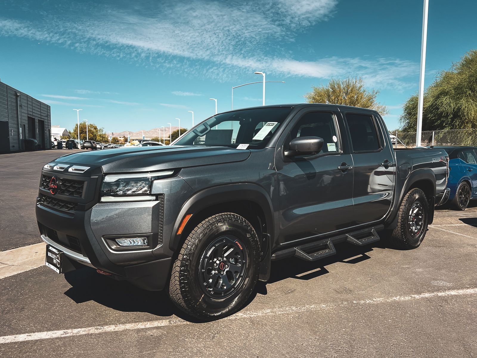 2026 Nissan Frontier PRO-X photo 2