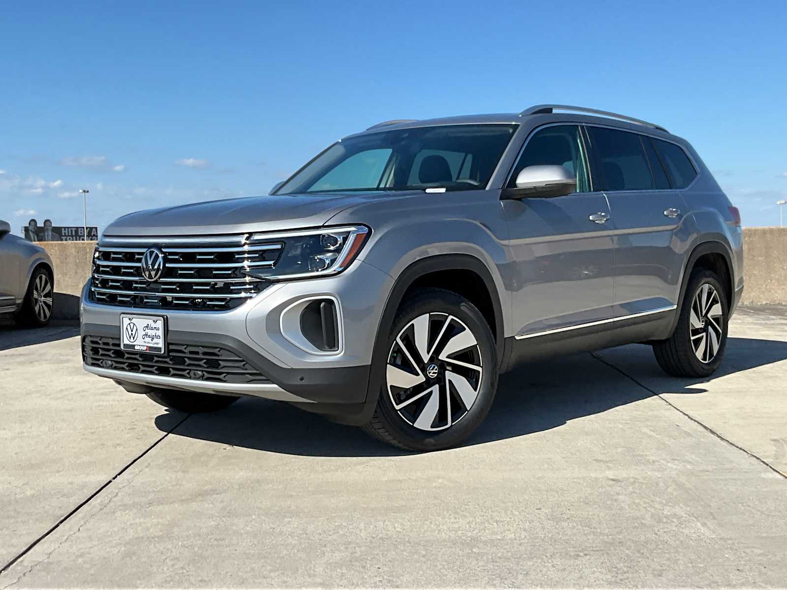 2026 Volkswagen Atlas SEL's photo