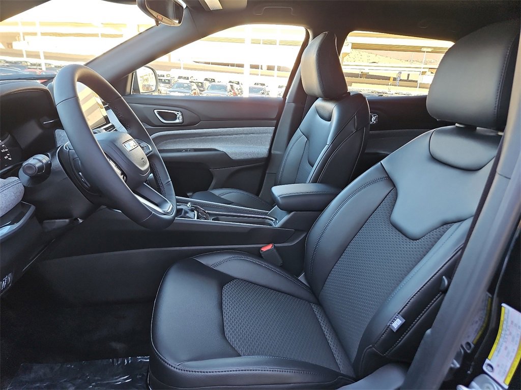 2025 Jeep Compass Latitude photo 12
