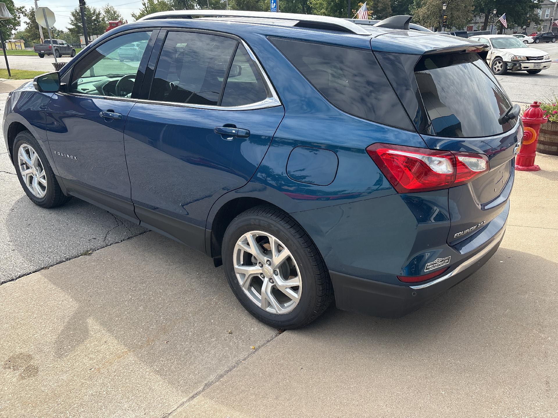 Used 2019 Chevrolet Equinox LT with VIN 3GNAXLEX5KL376228 for sale in Kansas City
