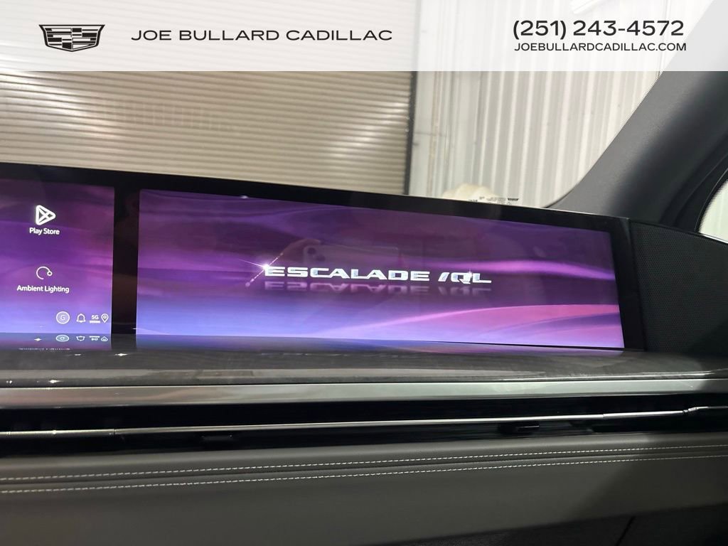 2026 Cadillac Escalade Luxury photo 32