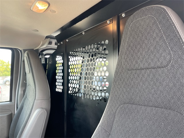 2024 CHEVROLET EXPRESS - Image 18