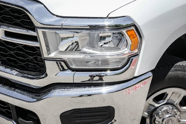 2024 Ram 2500 Tradesman photo 2