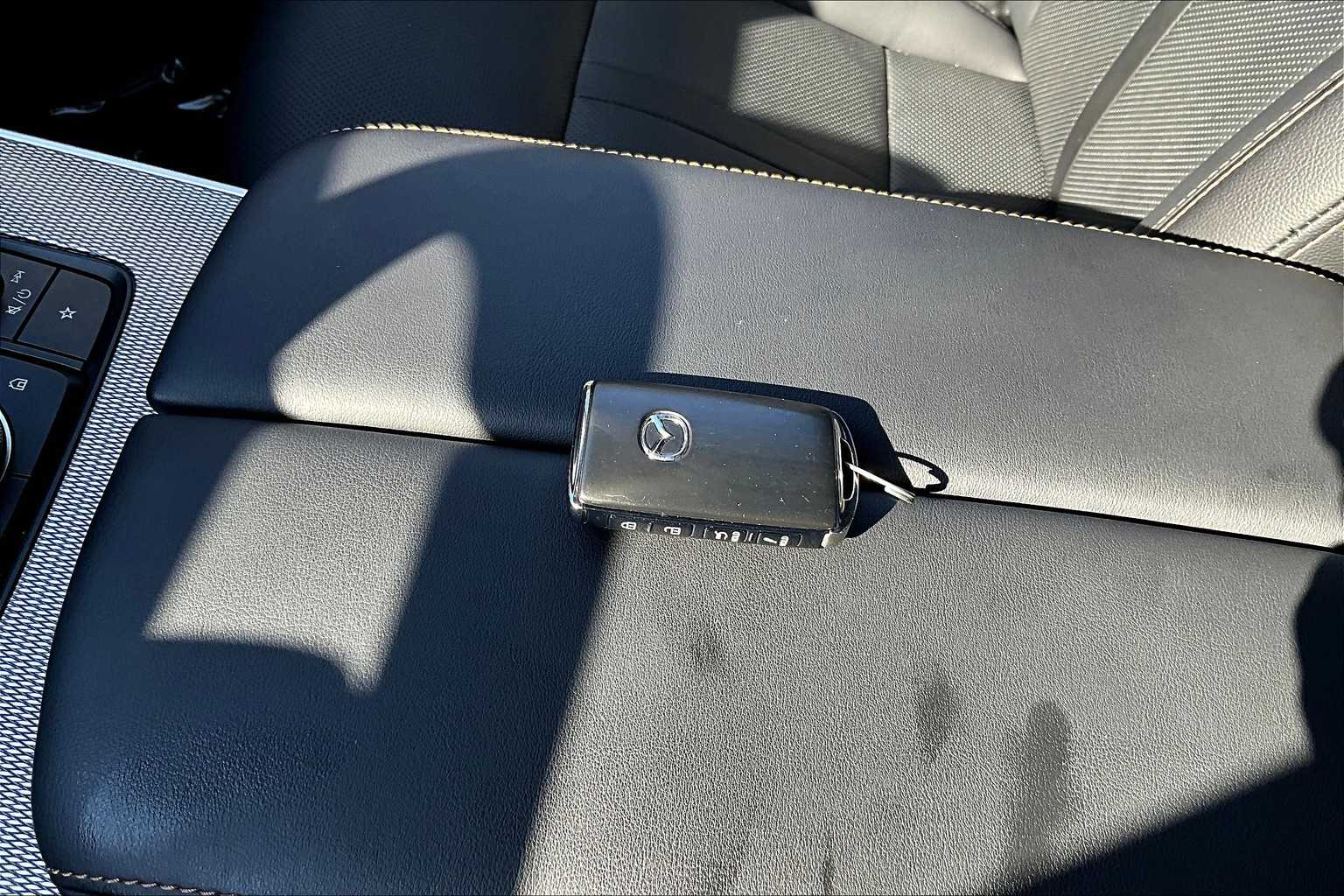 2024 Mazda CX-90 Premium photo 13