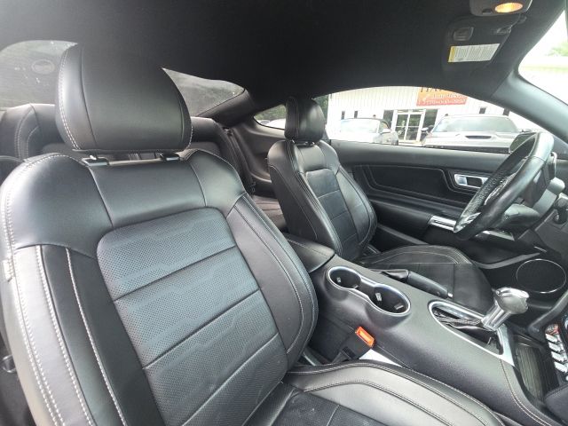 2023 Ford Mustang GT Premium photo 12