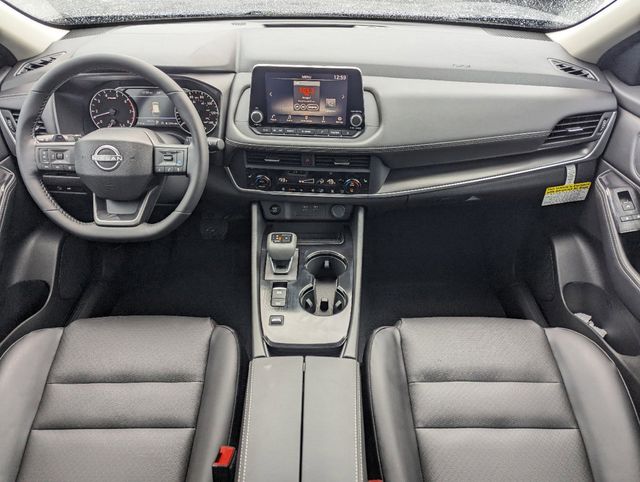 2025 Nissan Rogue SV photo 12