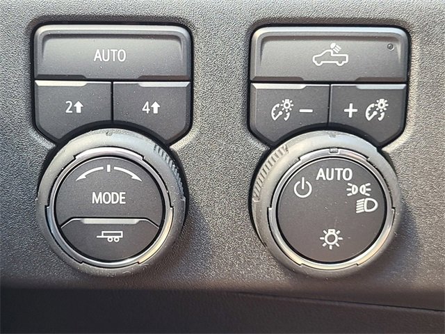 2025 Chevrolet Silverado 1500 LT photo 34