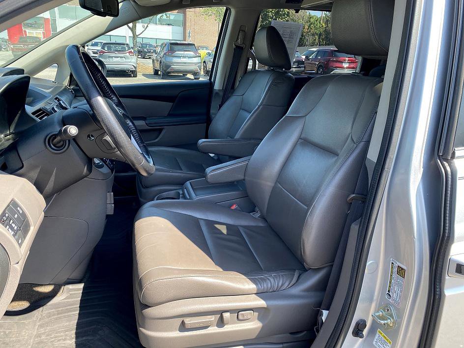 2014 Honda Odyssey EX-L photo 8