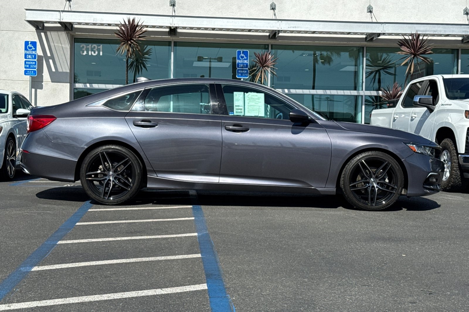 2020 Honda Accord Sport photo 3