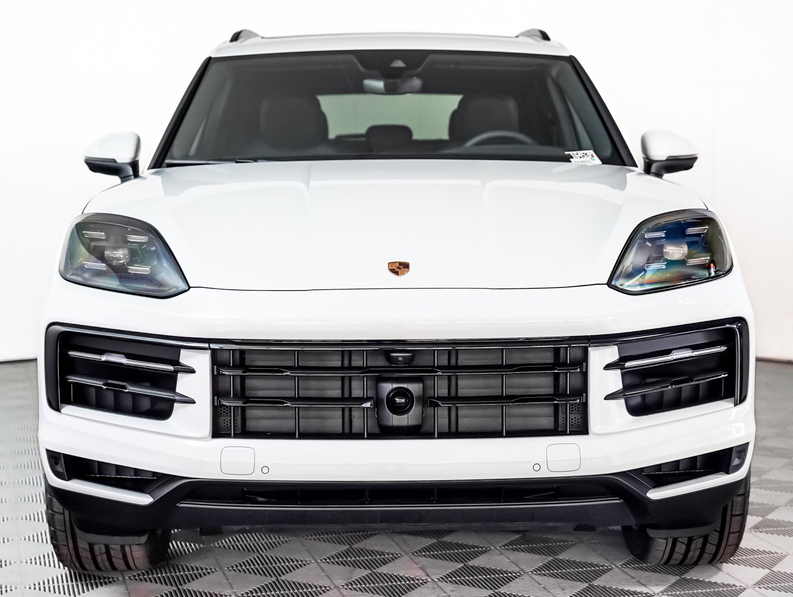 2025 Porsche Cayenne photo 7