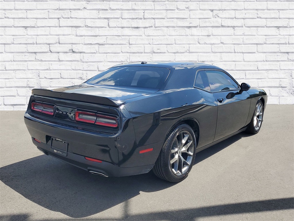 2022 Dodge Challenger GT photo 2