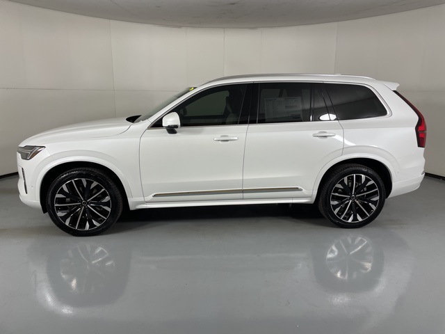 2026 Volvo XC90 AWD Plus photo 5