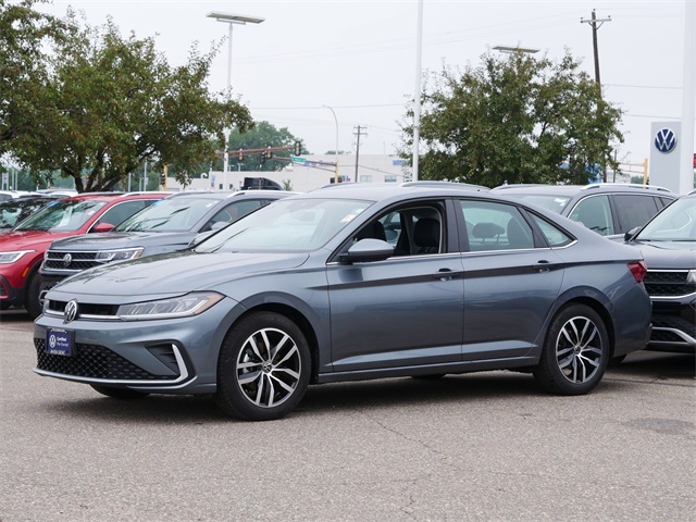 2025 Volkswagen Jetta 1.5T SE photo 2