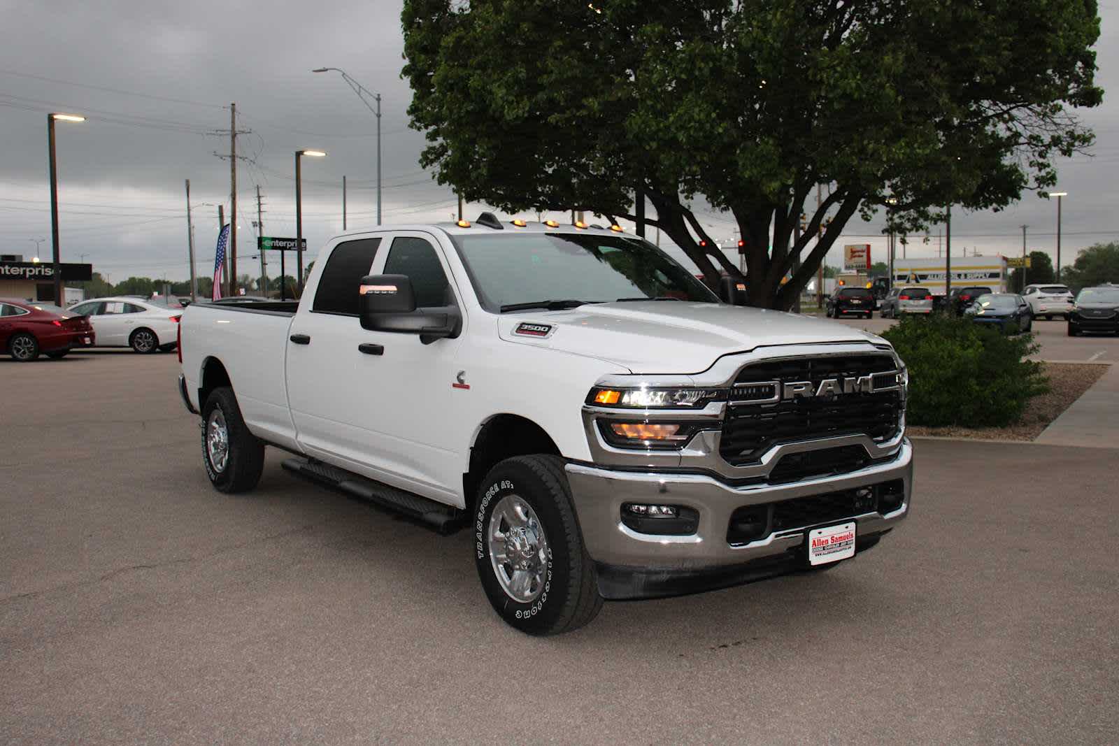 New 2025 Ram 3500 Tradesman Crew Cab Pickup in Waco #SG501475