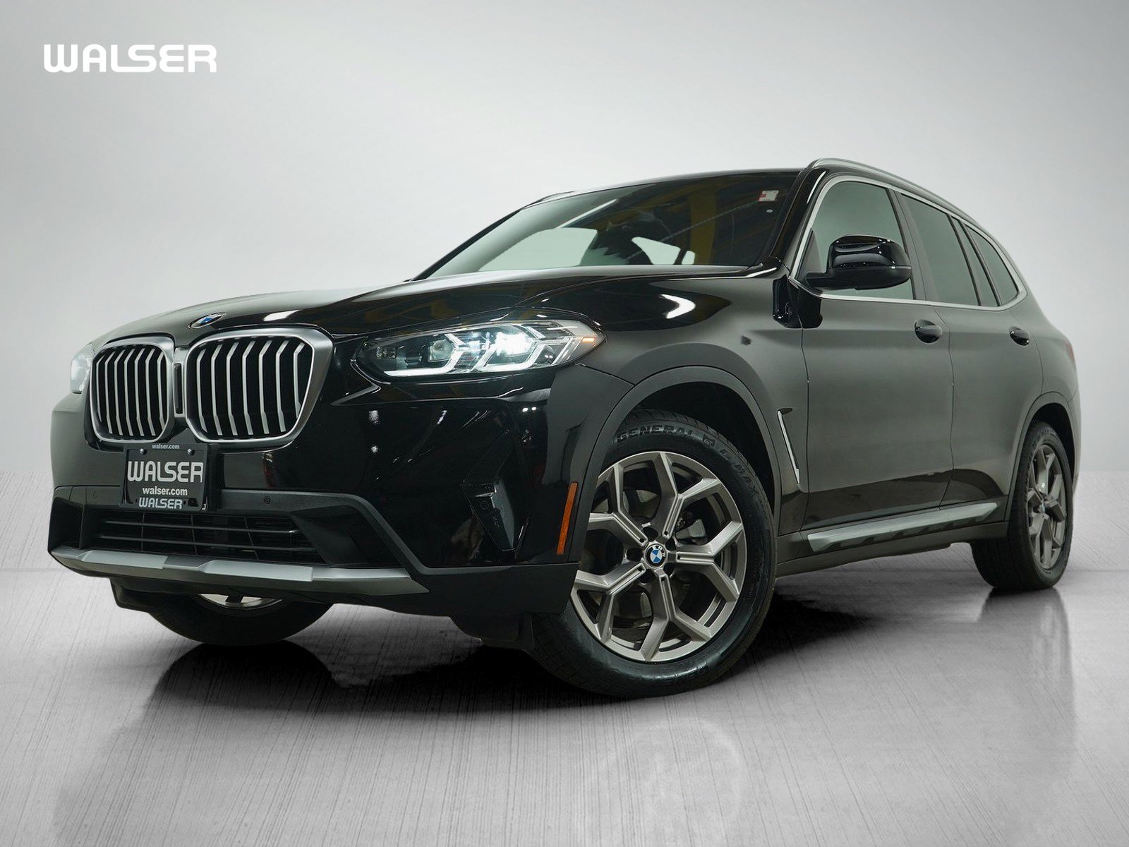 2022 BMW X3 30i's photo