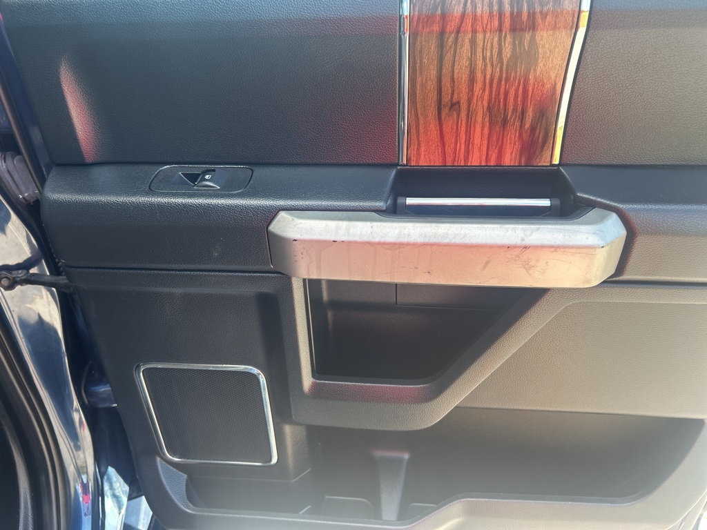 2020 Ford F-150 Lariat photo 23