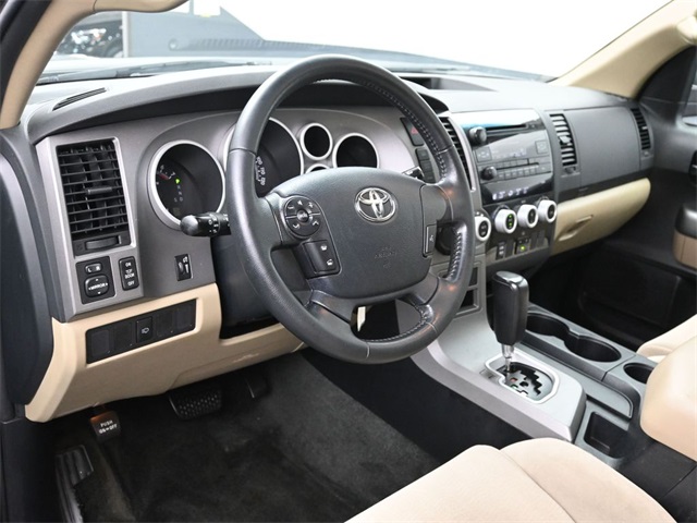 2012 Toyota Sequoia SR5 photo 8