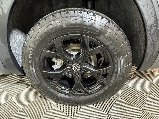 2025 Volkswagen Atlas Peak Edition SE photo 4