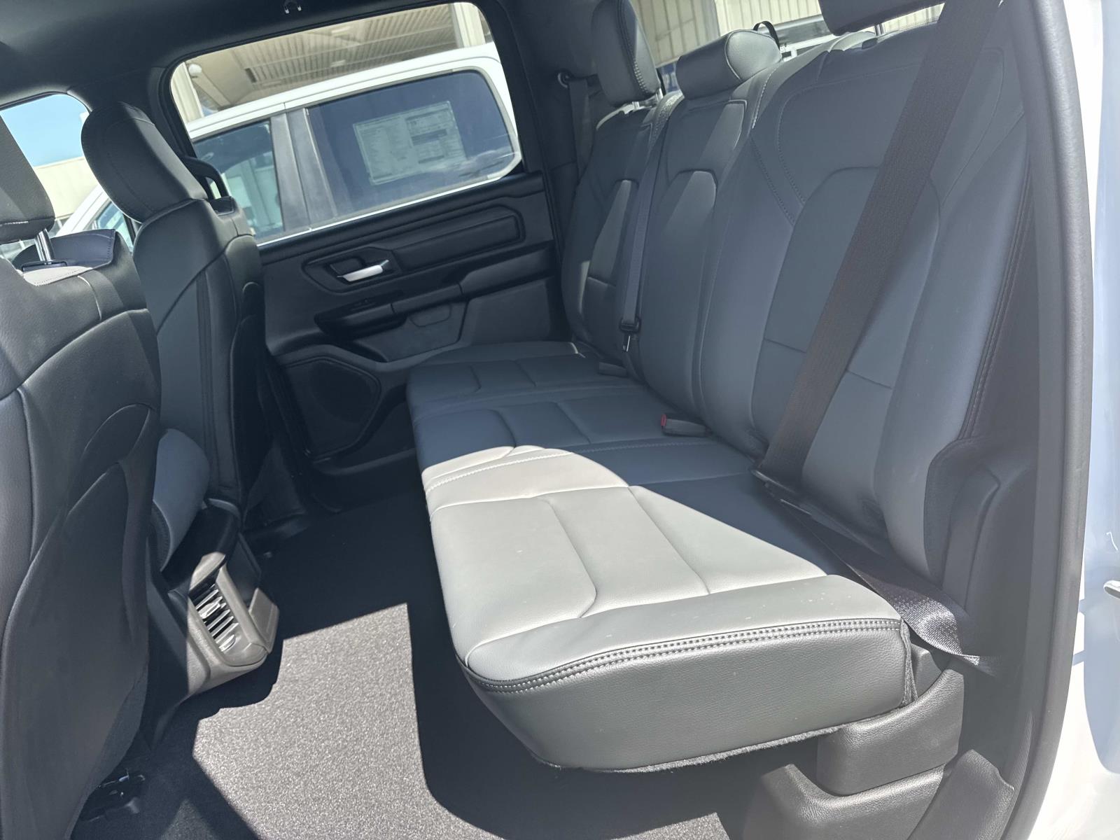 2025 Ram 1500 Tradesman photo 5