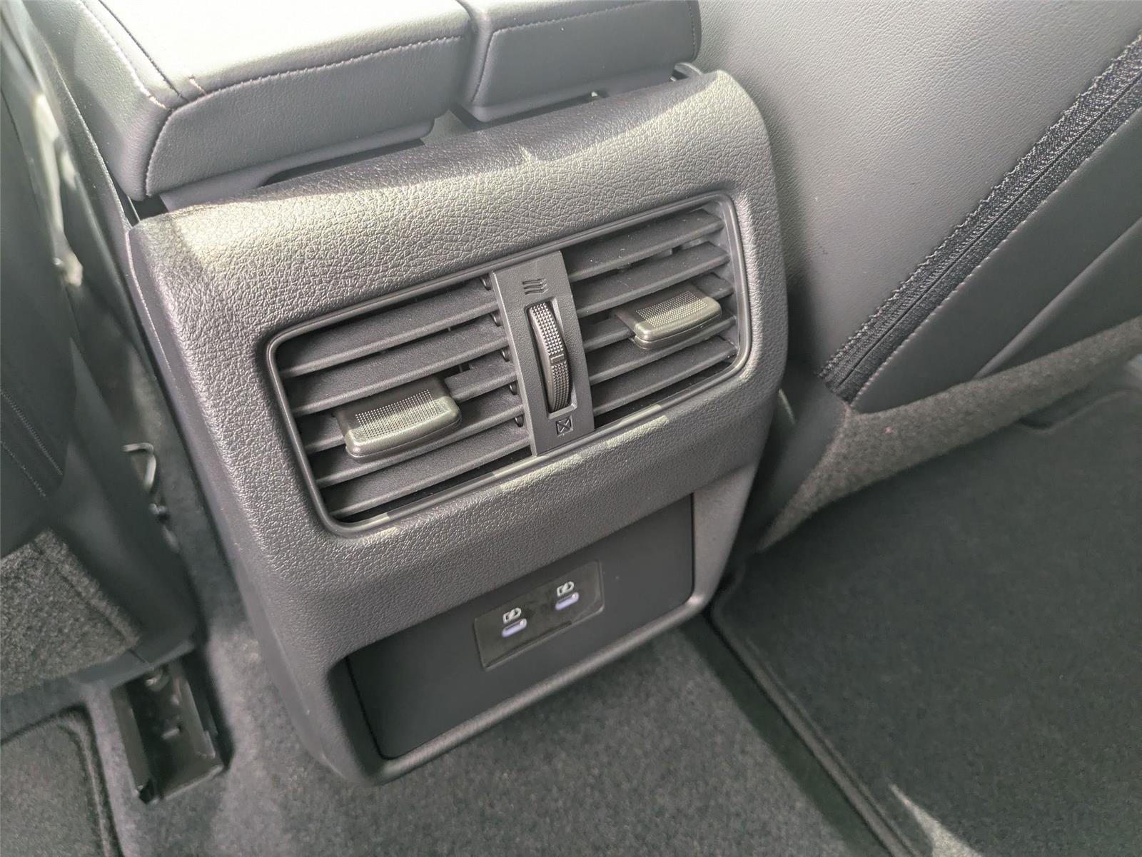 2026 Nissan Rogue SV photo 23
