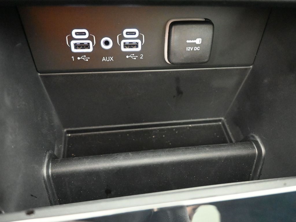 2023 Jeep Cherokee Overland 4xe photo 3