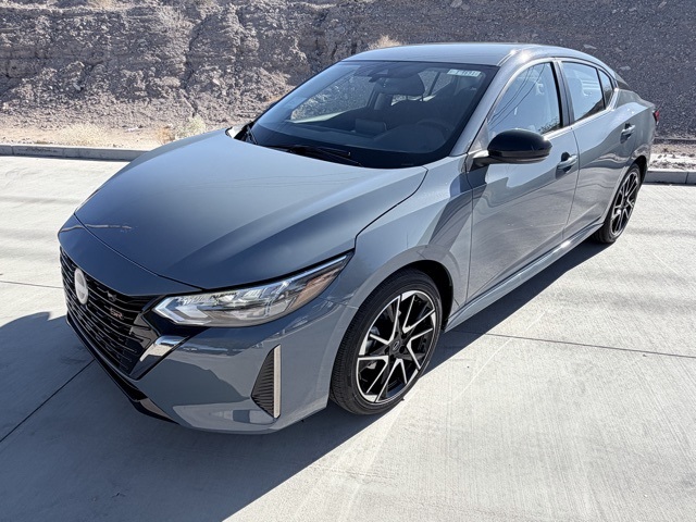 2025 Nissan Sentra SR's photo