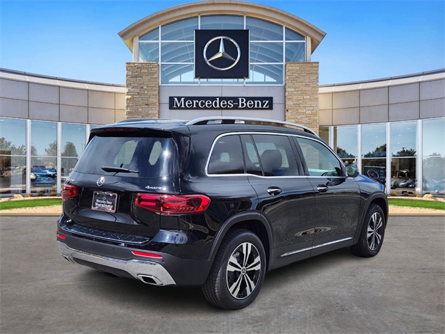 2025 Mercedes Benz GLB 250 4MATIC photo 4