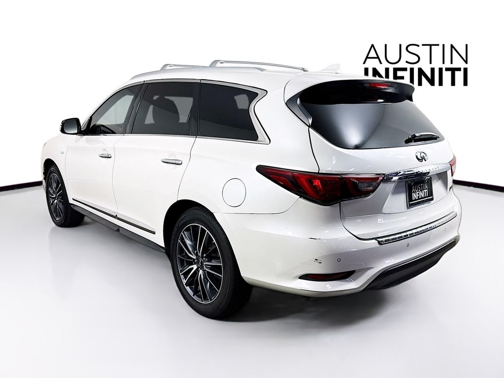 2018 Infiniti QX60 photo 4