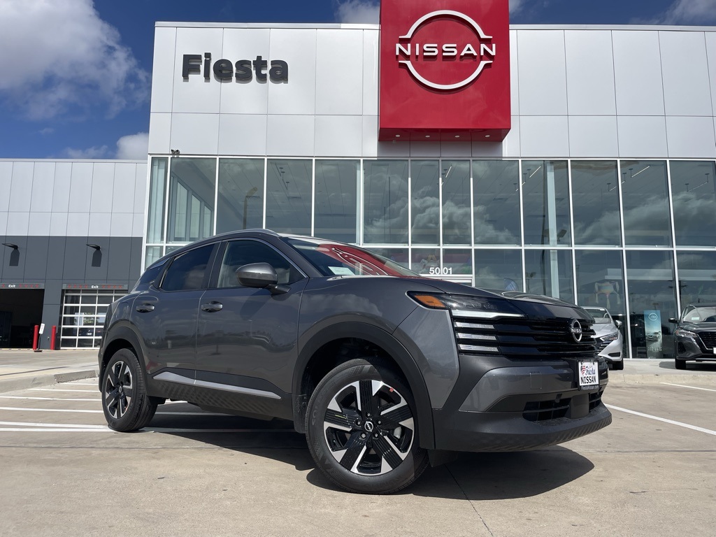 2025 Nissan Kicks SV AWD's photo