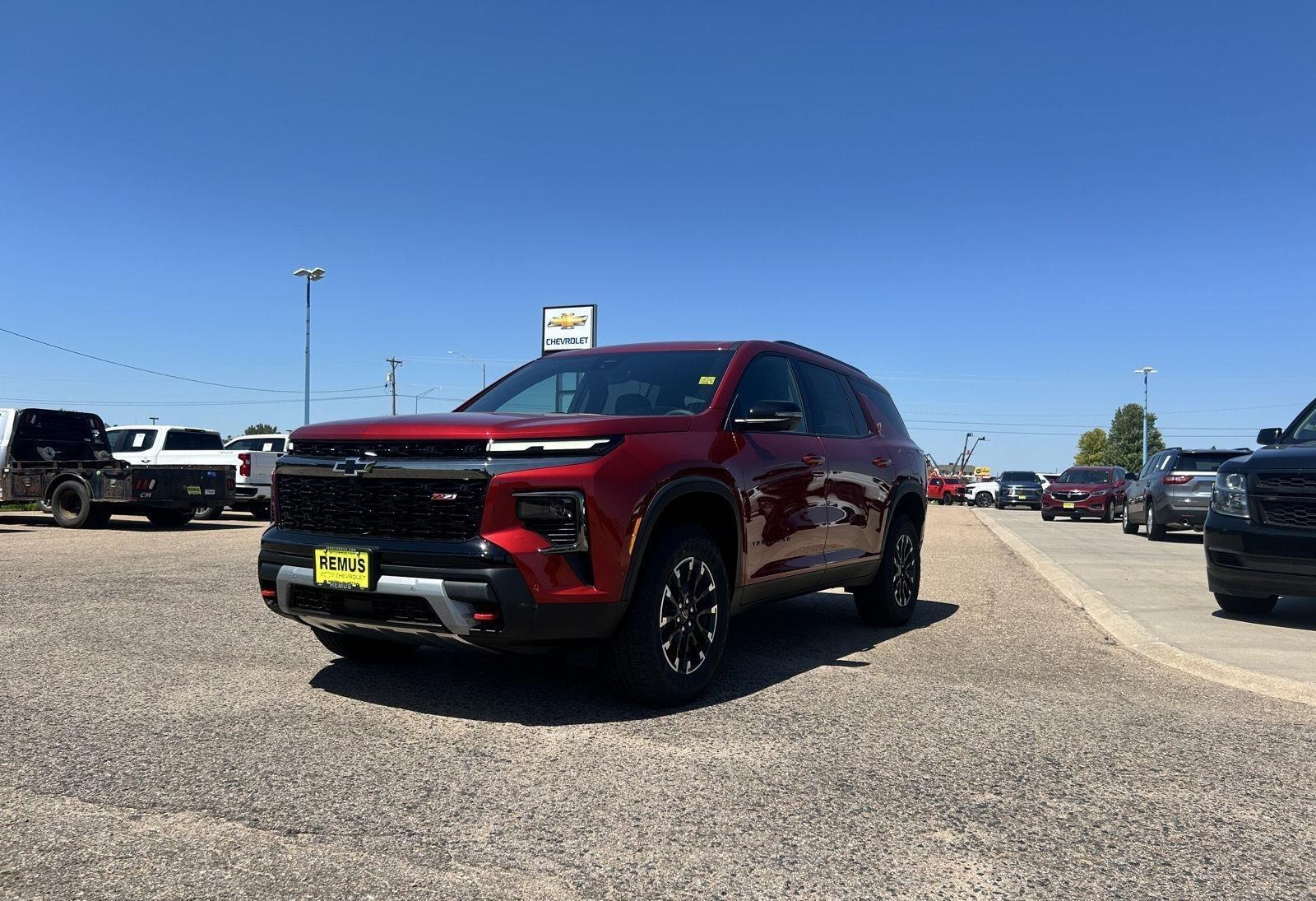 2026 Chevrolet Traverse Z71 photo 3