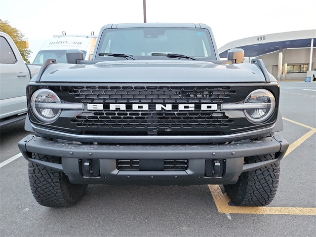 2024 Ford Bronco Wildtrak photo 2