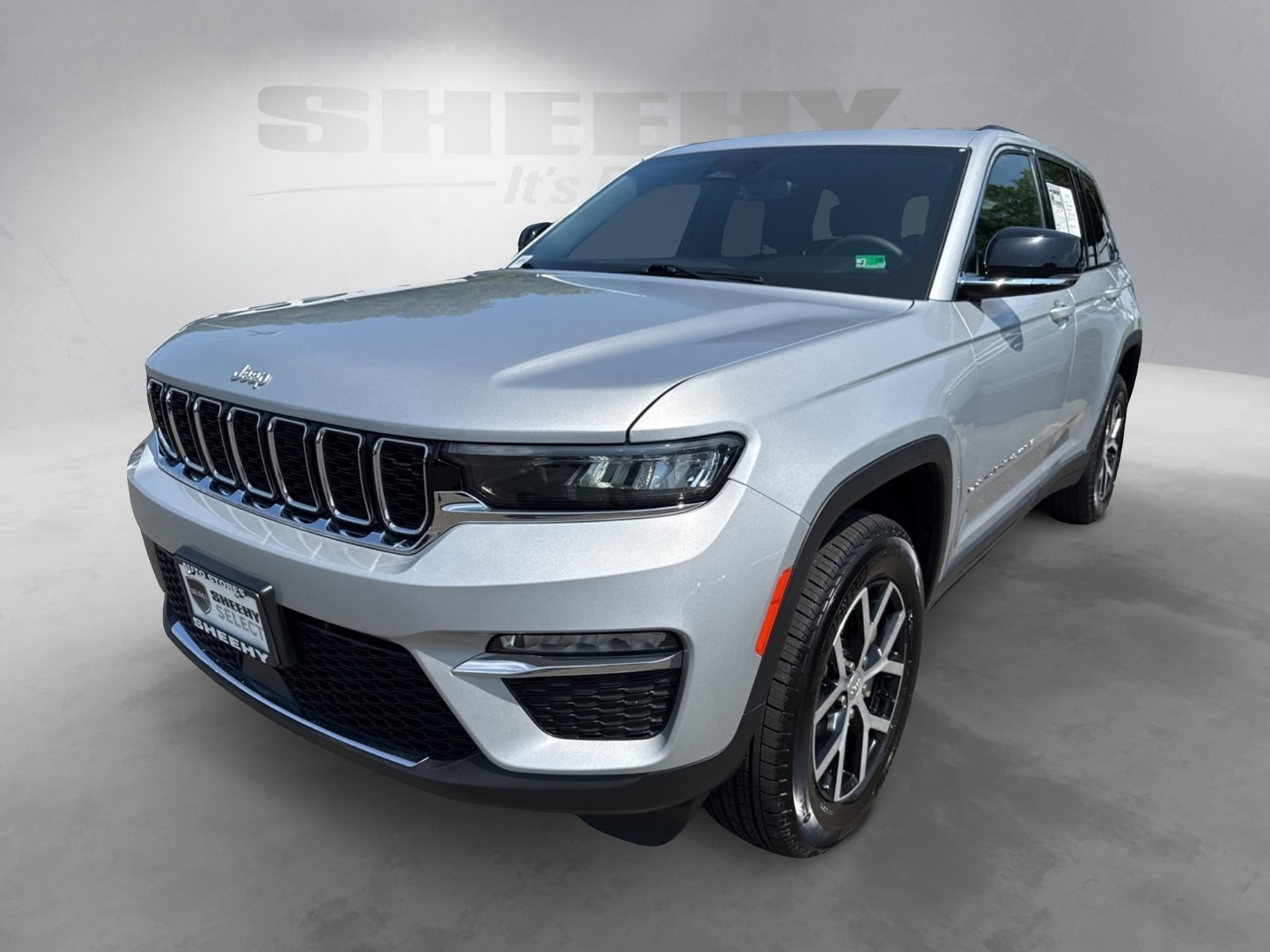 2024 Jeep Grand Cherokee Limited photo 5