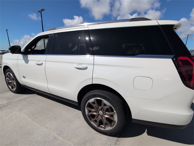 2025 Ford Expedition King Ranch photo 8