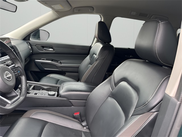 2023 Nissan Pathfinder SL photo 10