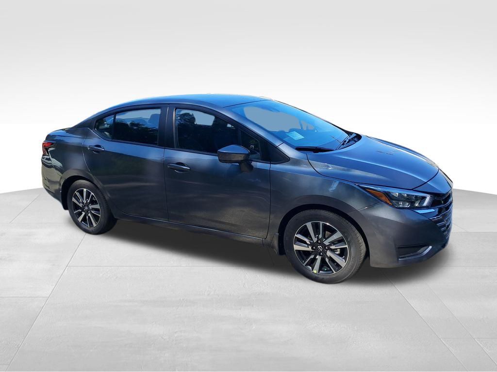2025 Nissan Versa 1.6 SV photo 7