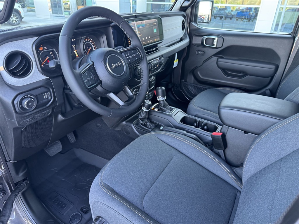 2025 Jeep Wrangler Willys photo 16
