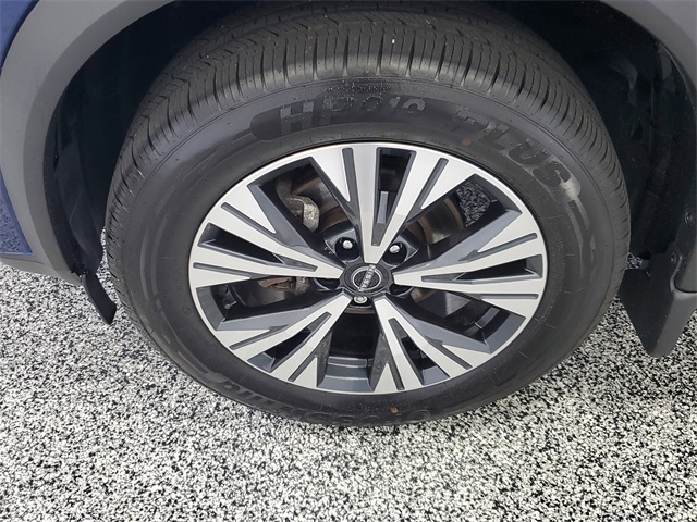 2023 Nissan Rogue SV photo 6