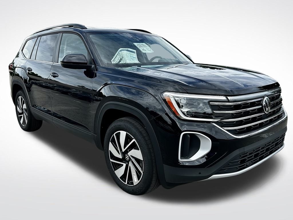 2026 Volkswagen Atlas SE Technology photo 2