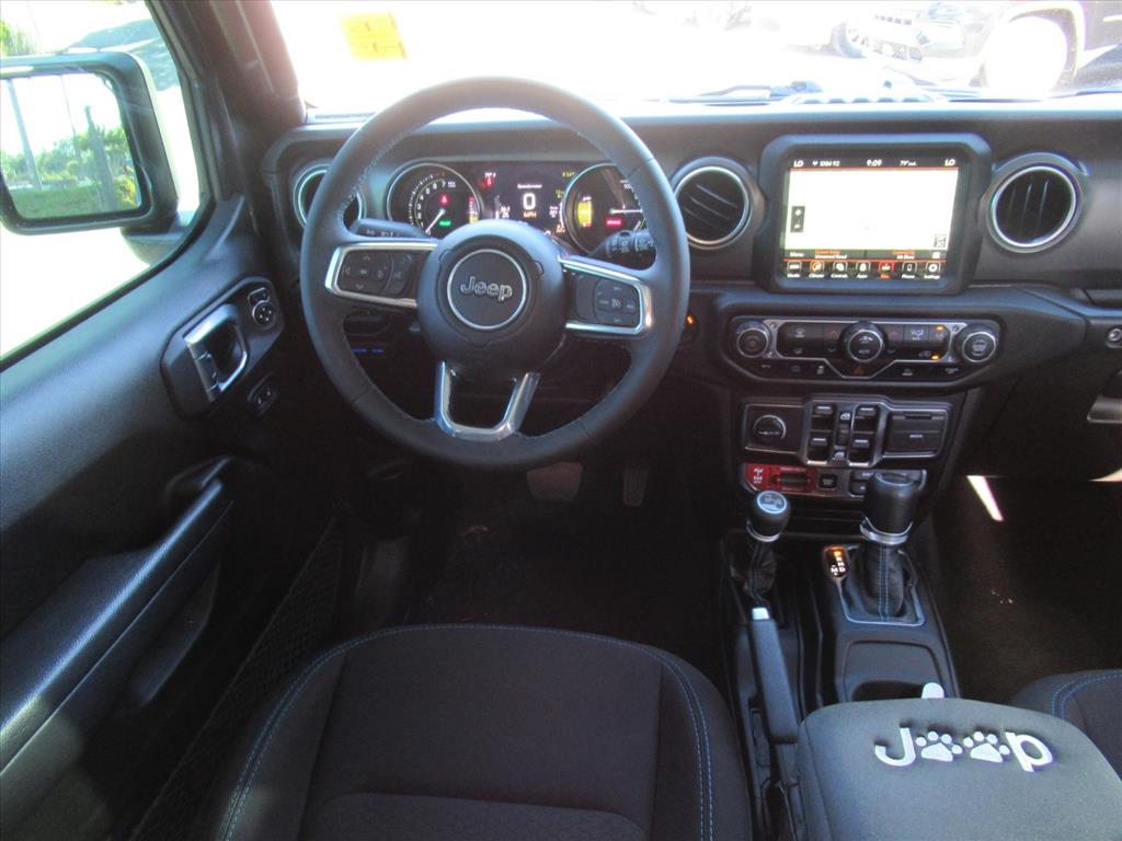 2023 Jeep Wrangler Rubicon 4xe photo 15