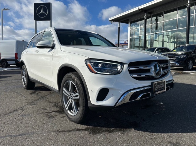 2022 Mercedes-Benz GLC GLC300's photo