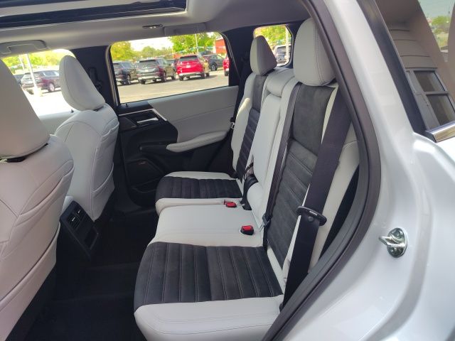 2025 Mitsubishi Outlander SE photo 20