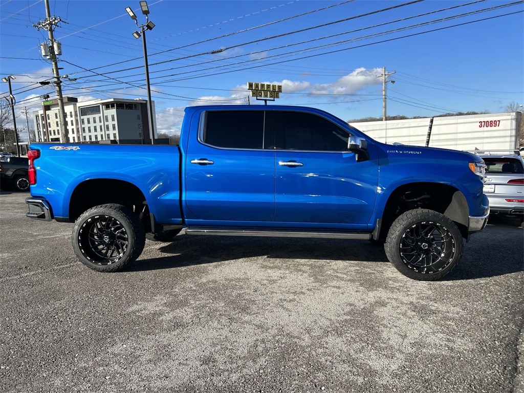 2023 Chevrolet Silverado 1500 LTZ photo 2