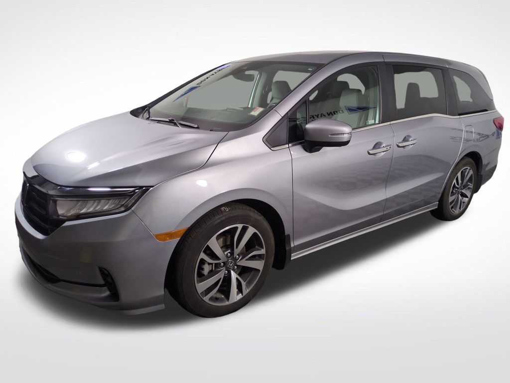 2023 Honda Odyssey Touring's photo