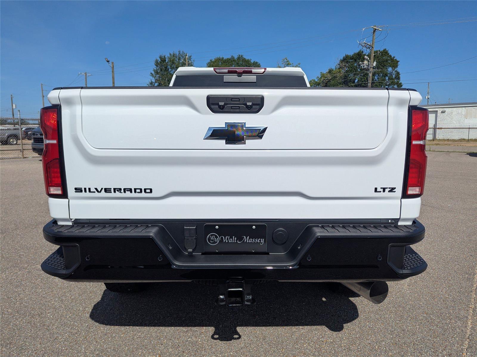 2025 Chevrolet Silverado 2500HD LTZ photo 4